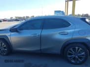 ✅ 2019 Lexus UX 250h • VIN: JTHU9JBH6K2000266 • Лот: 41387494. Опубликован ранее на IAAI с пробегом 38 378 миль. Бесплатный доступ к архиву аукционных продаж из США и подробный отчёт об истории автомобиля на DreamBid. Изображение 14.