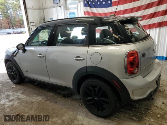 ✅ 2014 MINI Countryman S • VIN: WMWZC5C59EWP37301 • Lot: 91917345. Listed on Copart with 191,032 mi. Free auction sales archive from the USA and detailed vehicle history report at DreamBid. Image 2.