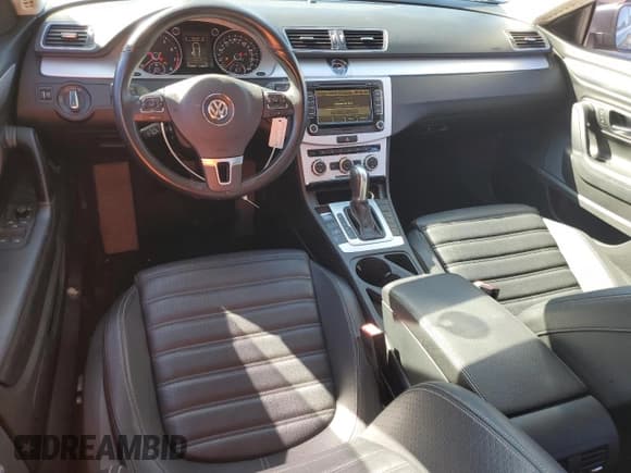✅ 2015 Volkswagen CC R-Line • VIN: WVWBN7AN0FE824699 • Lot: 77967484. Wystawiony na Copart z przebiegiem 73 800 mil. Bezpłatny archiwum sprzedaży aukcyjnych z USA i szczegółowy raport historii pojazdu na DreamBid. Zdjęcie 8.