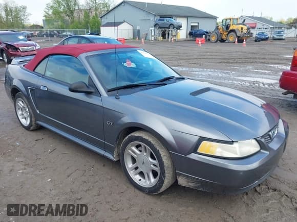 ✅ 2000 Ford Mustang GT • VIN: 1FAFP45X8YF247199 • Lot: 42188723. Listed on IAAI with 144,449 mi. Free auction sales archive from the USA and detailed vehicle history report at DreamBid. Image 1.