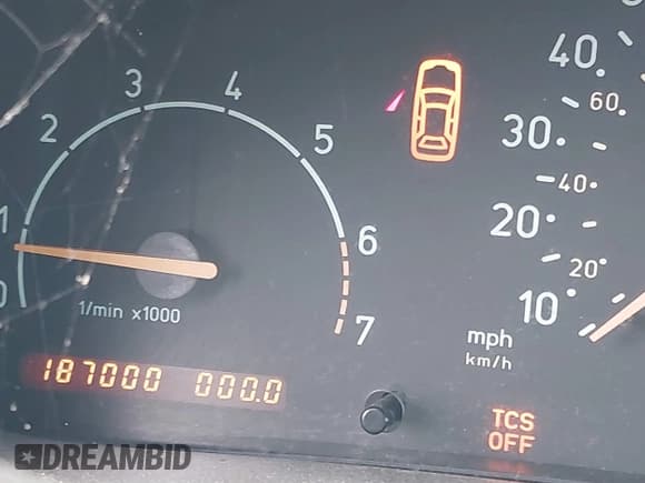 ✅ 2001 Saab 9-5 SE • VIN: YS3EF48Z613013360 • Лот: 41801183. Опубликован ранее на IAAI с пробегом 187 000 миль. Бесплатный доступ к архиву аукционных продаж из США и подробный отчёт об истории автомобиля на DreamBid. Изображение 7.