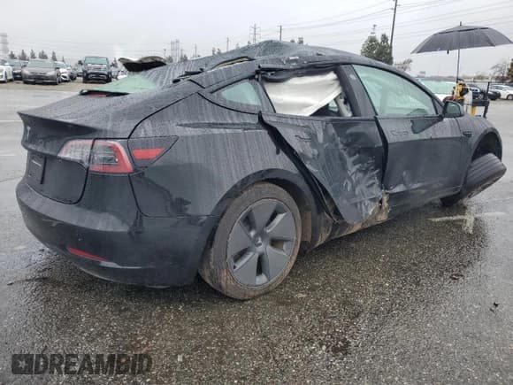 ✅ 2023 Tesla Model 3 • VIN: 5YJ3E1EA2PF671865 • Лот: 45220285. Опубликован ранее на Copart с пробегом 29 614 миль. Бесплатный доступ к архиву аукционных продаж из США и подробный отчёт об истории автомобиля на DreamBid. Изображение 3.