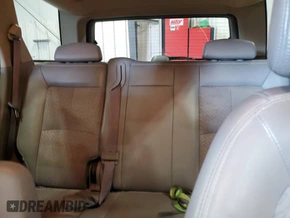 ✅ 2006 Saturn VUE • VIN: 5GZCZ63416S834472 • Lot: 75606924. Wystawiony na Copart z przebiegiem 207 921 mil. Bezpłatny archiwum sprzedaży aukcyjnych z USA i szczegółowy raport historii pojazdu na DreamBid. Zdjęcie 10.