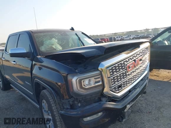 ✅ 2016 GMC Sierra 1500 Denali • VIN: 3GTP1PEJ8GG291682 • Lot: 43242600. Listed on IAAI with 202,135 mi. Free auction sales archive from the USA and detailed vehicle history report at DreamBid. Image 16.