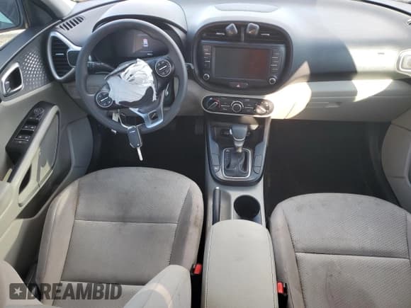 ✅ 2024 Kia Soul LX • VIN: KNDJ23AU4R7906030 • Lot: 85416365. Listed on Copart with 30,818 mi. Free auction sales archive from the USA and detailed vehicle history report at DreamBid. Image 8.