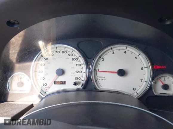 ✅ 2007 Saturn VUE V6 • VIN: 5GZCZ53477S847254 • Lot: 42122526. Wystawiony na IAAI z przebiegiem 306 471 mil. Bezpłatny archiwum sprzedaży aukcyjnych z USA i szczegółowy raport historii pojazdu na DreamBid. Zdjęcie 7.