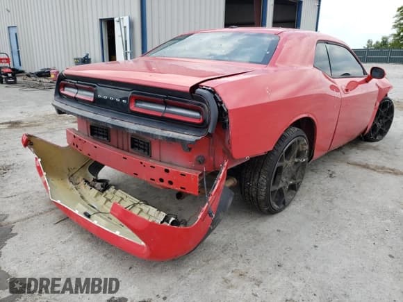 ✅ 2010 Dodge Challenger SE • VIN: 2B3CJ4DV5AH323935 • Lot: 42599043. Wystawiony na Copart z przebiegiem 176 582 mil. Bezpłatny archiwum sprzedaży aukcyjnych z USA i szczegółowy raport historii pojazdu na DreamBid. Zdjęcie 4.