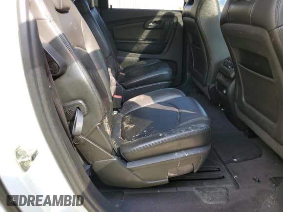 ✅ 2010 Chevrolet Traverse 2LT • VIN: 1GNLVGED6AS134575 • Lot: 74089544. Wystawiony na Copart z przebiegiem 137 781 mil. Bezpłatny archiwum sprzedaży aukcyjnych z USA i szczegółowy raport historii pojazdu na DreamBid. Zdjęcie 11.