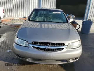 ✅ 2001 Nissan Altima GLE • VIN: 1N4DL01A71C182768 • Lot: 83519974. Wystawiony na Copart z przebiegiem 149 572 mil. Bezpłatny archiwum sprzedaży aukcyjnych z USA i szczegółowy raport historii pojazdu na DreamBid. Zdjęcie 5.