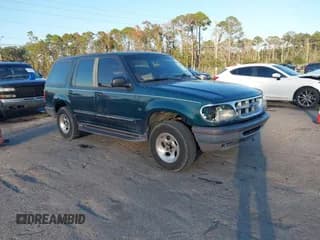 ✅ 1997 Ford Explorer XLT • VIN: 1FMDU32P8VUB29147 • Lot: 43622465. Listed on IAAI with 233,434 mi. Free auction sales archive from the USA and detailed vehicle history report at DreamBid. Image 1.