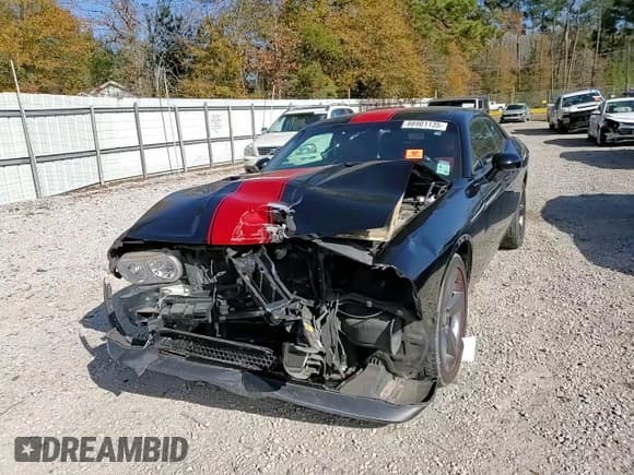 ✅ 2014 Dodge Challenger SXT • VIN: 2C3CDYAG1EH177207 • Lot: 88901135. Wystawiony na Copart z przebiegiem Nie podano. Bezpłatny archiwum sprzedaży aukcyjnych z USA i szczegółowy raport historii pojazdu na DreamBid. Zdjęcie 10.