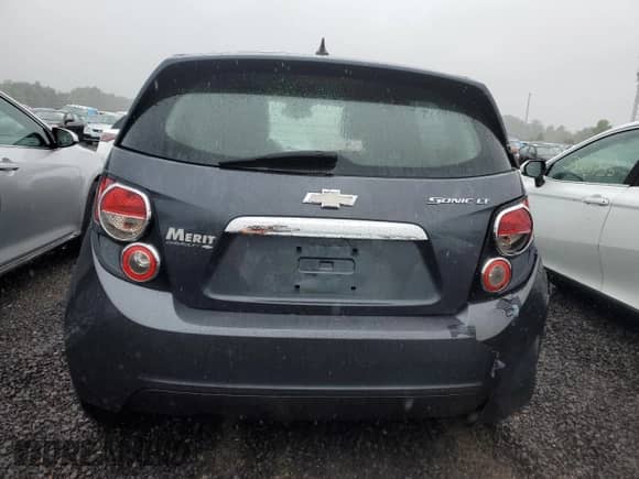 2013 Chevrolet Sonic LT с VIN 1G1JD6SH1D4180613, выставлен на аукционе Copart как лот 58406225 с пробегом 178 814 миль миль и Чистый • Clean title. История ставок и продаж доступна на DreamBid. Изображение 6.