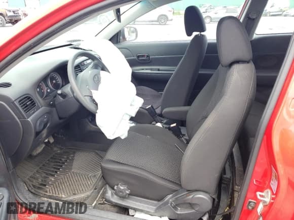 ✅ 2010 Hyundai Accent GL • VIN: KMHCN3BC7AU172779 • Лот: 60673504. Опубликован ранее на Copart с пробегом Не указан. Бесплатный доступ к архиву аукционных продаж из США и подробный отчёт об истории автомобиля на DreamBid. Изображение 7.