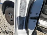 ✅ 2021 Ram 3500 Tradesman • VIN: 3C63RRGL8MG617470 • Lot: 90573015. Wystawiony na Copart z przebiegiem 154 926 mil. Bezpłatny archiwum sprzedaży aukcyjnych z USA i szczegółowy raport historii pojazdu na DreamBid. Zdjęcie 12.