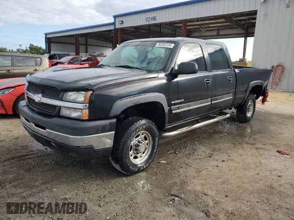 2003 Chevrolet Silverado 2500HD LS with VIN 1GCHK23U03F178676, listed as a Copart auction lot 90282235 with 320,071 mi miles and Salvage title. Bid and sale history available at DreamBid. Image 1.