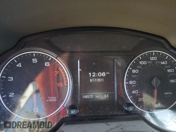 ✅ 2012 Audi Q5 Prestige • VIN: WA1WKAFP9CA071883 • Lot: 51963055. Wystawiony na Copart z przebiegiem 146 573 mil. Bezpłatny archiwum sprzedaży aukcyjnych z USA i szczegółowy raport historii pojazdu na DreamBid. Zdjęcie 9.