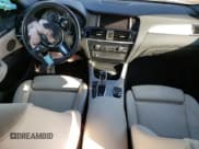 ✅ 2018 BMW X4 xDrive28i • VIN: 5UXXW3C53J0T81106 • Lot: 72214933. Wystawiony na Copart z przebiegiem Nie podano. Bezpłatny archiwum sprzedaży aukcyjnych z USA i szczegółowy raport historii pojazdu na DreamBid. Zdjęcie 8.