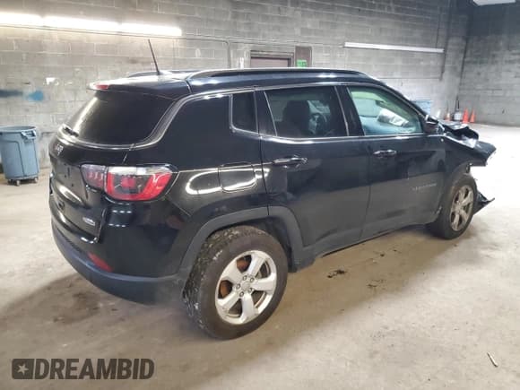 ✅ 2019 Jeep Compass Latitude • VIN: 3C4NJDBB6KT629924 • Lot: 52282615. Listed on Copart with 84,373 mi. Free auction sales archive from the USA and detailed vehicle history report at DreamBid. Image 3.