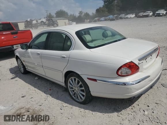 ✅ 2007 Jaguar X-Type • VIN: SAJWA51A17WJ15355 • Lot: 70905775. Listed on Copart with 113,000 mi. Free auction sales archive from the USA and detailed vehicle history report at DreamBid. Image 2.