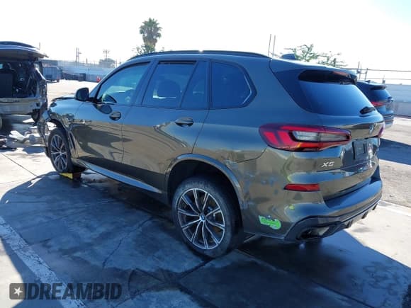 ✅ 2023 BMW X5 xDrive45e • VIN: 5UXTA6C08P9R45131 • Lot: 43460249. Wystawiony na IAAI z przebiegiem 50 746 mil. Bezpłatny archiwum sprzedaży aukcyjnych z USA i szczegółowy raport historii pojazdu na DreamBid. Zdjęcie 3.