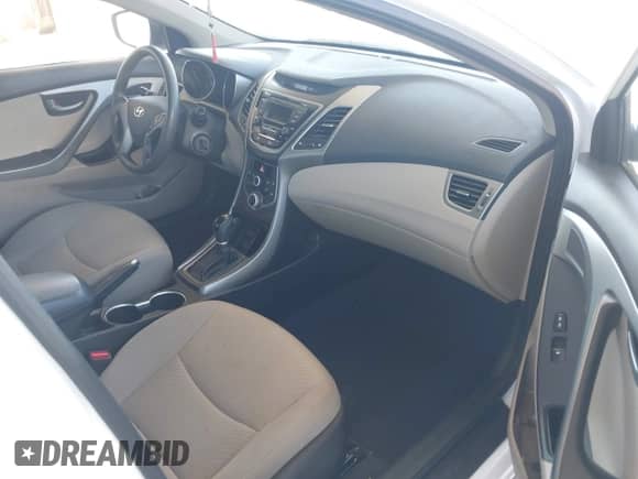 2016 Hyundai Elantra SE с VIN 5NPDH4AE8GH741621, выставлен на аукционе IAAI как лот 43401826 с пробегом 56 606 миль миль и . История ставок и продаж доступна на DreamBid. Изображение 5.