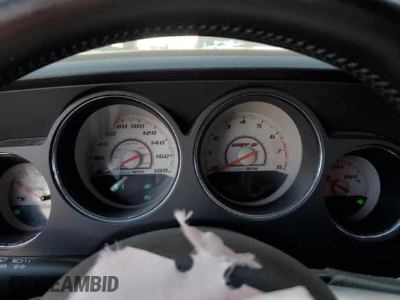 ✅ 2012 Dodge Challenger SRT-8 392 • VIN: 2C3CDYCJ8CH137762 • Lot: 45480925. Wystawiony na Copart z przebiegiem 85 383 mil. Bezpłatny archiwum sprzedaży aukcyjnych z USA i szczegółowy raport historii pojazdu na DreamBid. Zdjęcie 9.