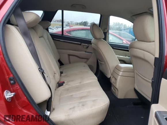 ✅ 2012 Hyundai Santa Fe GLS • VIN: 5XYZGDAB5CG126802 • Lot: 84213044. Listed on Copart with 185,397 mi. Free auction sales archive from the USA and detailed vehicle history report at DreamBid. Image 11.