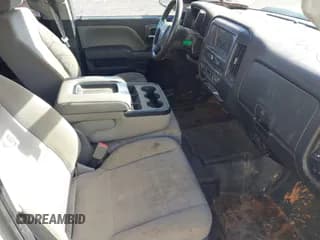 ✅ 2019 Chevrolet Silverado 1500 Work Truck • VIN: 2GCVKNEC3K1161465 • Lot: 43477960. Wystawiony na IAAI z przebiegiem 83 919 mil. Bezpłatny archiwum sprzedaży aukcyjnych z USA i szczegółowy raport historii pojazdu na DreamBid. Zdjęcie 5.