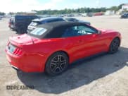 ✅ 2020 Ford Mustang EcoBoost Premium • VIN: 1FATP8UH6L5125640 • Lot: 43557700. Wystawiony na IAAI z przebiegiem 81 845 mil. Bezpłatny archiwum sprzedaży aukcyjnych z USA i szczegółowy raport historii pojazdu na DreamBid. Zdjęcie 4.