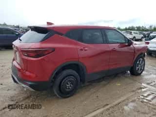 2024 Chevrolet Blazer LT with VIN 3GNKBCR47RS174008, listed as a Copart auction lot 70755504 with 4,422 mi miles and Clean title. Bid and sale history available at DreamBid. Image 3.