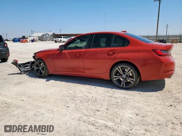 ✅ 2023 BMW 3 Series 330e • VIN: 3MW39FF06P8D06646 • Лот: 67902185. Опубликован ранее на Copart с пробегом 32 097 миль. Бесплатный доступ к архиву аукционных продаж из США и подробный отчёт об истории автомобиля на DreamBid. Изображение 2.