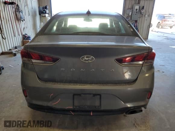 2018 Hyundai Sonata Limited с VIN 5NPE34AF4JH638151, выставлен на аукционе Copart как лот 86695965 с пробегом 103 329 миль миль и Списание • Salvage title. История ставок и продаж доступна на DreamBid. Изображение 6.