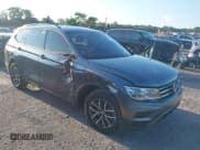✅ 2021 Volkswagen Tiguan S • VIN: 3VV1B7AX1MM045231 • Lot: 43025673. Wystawiony na IAAI z przebiegiem 19 010 mil. Bezpłatny archiwum sprzedaży aukcyjnych z USA i szczegółowy raport historii pojazdu na DreamBid. Zdjęcie 1.