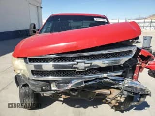 ✅ 2011 Chevrolet Silverado 1500 LT • VIN: 3GCPKSEA6BG105274 • Lot: 85095165. Wystawiony na Copart z przebiegiem Nie podano. Bezpłatny archiwum sprzedaży aukcyjnych z USA i szczegółowy raport historii pojazdu na DreamBid. Zdjęcie 5.
