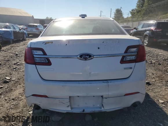 ✅ 2018 Ford Police Interceptor • VIN: 1FAHP2MK9JG137121 • Lot: 84435285. Wystawiony na Copart z przebiegiem 173 962 mil. Bezpłatny archiwum sprzedaży aukcyjnych z USA i szczegółowy raport historii pojazdu na DreamBid. Zdjęcie 6.