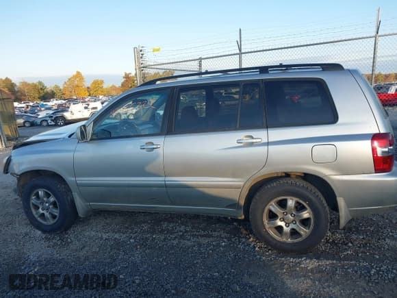 ✅ 2006 Toyota Highlander w/3rd Row • VIN: JTEDP21A660111706 • Лот: 43485322. Опубликован ранее на IAAI с пробегом 242 669 миль. Бесплатный доступ к архиву аукционных продаж из США и подробный отчёт об истории автомобиля на DreamBid. Изображение 14.