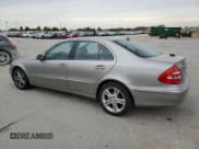 ✅ 2005 Mercedes-Benz E 500 • VIN: WDBUF83J75X170081 • Lot: 82342585. Wystawiony na Copart z przebiegiem 153 205 mil. Bezpłatny archiwum sprzedaży aukcyjnych z USA i szczegółowy raport historii pojazdu na DreamBid. Zdjęcie 2.