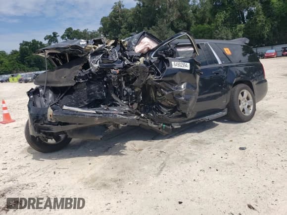 ✅ 2020 Chevrolet Suburban LT • VIN: 1GNSKHKC1LR227472 • Lot: 64902994. Wystawiony na Copart z przebiegiem Nie podano. Bezpłatny archiwum sprzedaży aukcyjnych z USA i szczegółowy raport historii pojazdu na DreamBid. Zdjęcie 1.