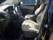 ✅ 2017 Hyundai Santa Fe 2.4L • VIN: 5NMZUDLB6HH036108 • Lot: 48663393. Wystawiony na Copart z przebiegiem 64 034 mil mil. Skorzystaj z bezpłatnego archiwum sprzedaży aukcyjnych z USA i zobacz szczegółowy raport historii pojazdu na DreamBid. Zdjęcie 7.