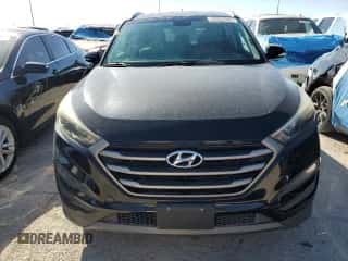 2016 Hyundai Tucson Sport z VIN KM8J33A26GU117867, wystawiony jako Copart lot #84020585 z przebiegiem 92 918 mil mil oraz Szkoda całkowita • Salvage title. Historia ofert i sprzedaży dostępna na DreamBid. Obrazek 5.