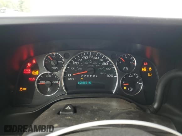 ✅ 2014 Chevrolet Express Cargo • VIN: 1GCWGFCG2E1202504 • Lot: 81658295. Listed on Copart with 196,316 mi. Free auction sales archive from the USA and detailed vehicle history report at DreamBid. Image 9.