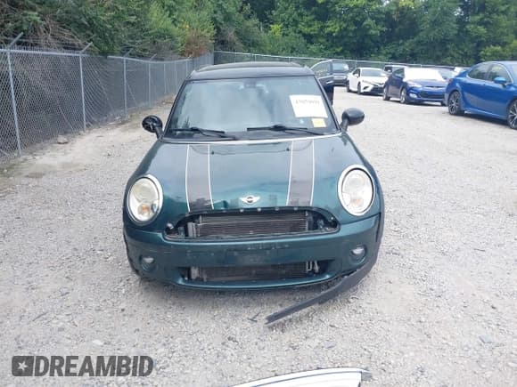 ✅ 2009 MINI Clubman • VIN: WMWML335X9TN69481 • Lot: 43050099. Wystawiony na IAAI z przebiegiem 124 548 mil. Bezpłatny archiwum sprzedaży aukcyjnych z USA i szczegółowy raport historii pojazdu na DreamBid. Zdjęcie 13.