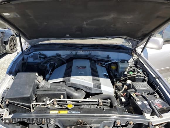 ✅ 2000 Toyota Land Cruiser • VIN: JT3HT05J4Y0087588 • Lot: 49678045. Wystawiony na Copart z przebiegiem 243 167 mil. Bezpłatny archiwum sprzedaży aukcyjnych z USA i szczegółowy raport historii pojazdu na DreamBid. Zdjęcie 13.