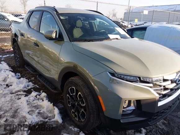 ✅ 2022 Hyundai Santa Cruz SEL • VIN: 5NTJCDAE8NH018805 • Lot: 43864030. Listed on IAAI with 68,985 mi. Free auction sales archive from the USA and detailed vehicle history report at DreamBid. Image 1.