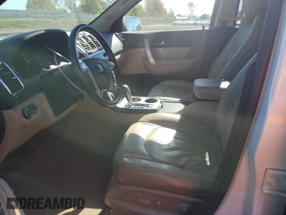 ✅ 2010 GMC Acadia SLT2 • VIN: 1GKLRNED2AJ188239 • Lot: 82477425. Listed on Copart with 129,051 mi. Free auction sales archive from the USA and detailed vehicle history report at DreamBid. Image 7.