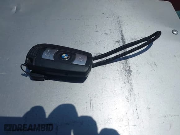 ✅ 2008 BMW X5 3.0si • VIN: 5UXFE43528L025114 • Lot: 42597677. Wystawiony na IAAI z przebiegiem 111 498 mil. Bezpłatny archiwum sprzedaży aukcyjnych z USA i szczegółowy raport historii pojazdu na DreamBid. Zdjęcie 11.