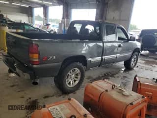 ✅ 2001 Chevrolet Silverado 1500 LT • VIN: 1GCEK19T71E172100 • Лот: 71297164. Опубликован ранее на Copart с пробегом 288 367 миль. Бесплатный доступ к архиву аукционных продаж из США и подробный отчёт об истории автомобиля на DreamBid. Изображение 3.