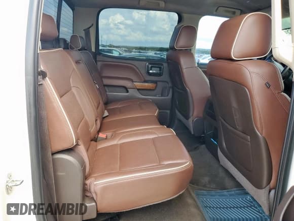 ✅ 2014 Chevrolet Silverado 1500 High Country • VIN: 3GCUKTEJ6EG484905 • Лот: 64757985. Опубликован ранее на Copart с пробегом 134 296 миль. Бесплатный доступ к архиву аукционных продаж из США и подробный отчёт об истории автомобиля на DreamBid. Изображение 11.