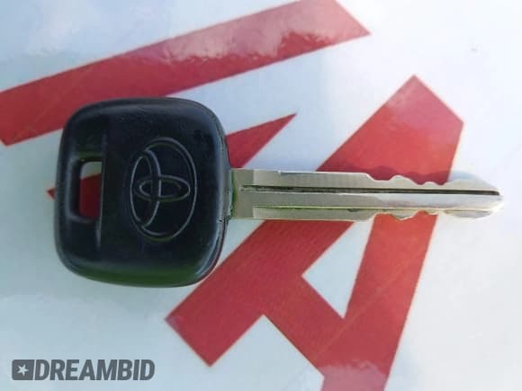 ✅ 2008 Toyota Yaris • VIN: JTDBT923181297054 • Lot: 43266709. Wystawiony na IAAI z przebiegiem 155 212 mil. Bezpłatny archiwum sprzedaży aukcyjnych z USA i szczegółowy raport historii pojazdu na DreamBid. Zdjęcie 11.