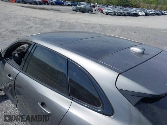 ✅ 2017 Jaguar F-Pace 35t Premium • VIN: SADCJ2BV5HA492856 • Lot: 43362730. Wystawiony na IAAI z przebiegiem Nie podano. Bezpłatny archiwum sprzedaży aukcyjnych z USA i szczegółowy raport historii pojazdu na DreamBid. Zdjęcie 16.